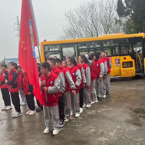 清明祭英烈 丰碑励童心|奚滩完全小学“我们的节日·精神的家园——清明”清明祭英烈活动