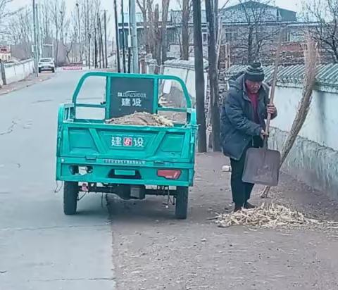 宝石镇开展人居环境整治行动