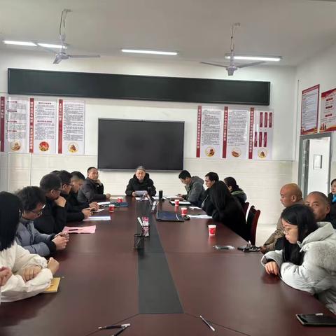 启航新学期，共筑教育梦——崇仁县白陂乡初级中学2025春季开学督查工作