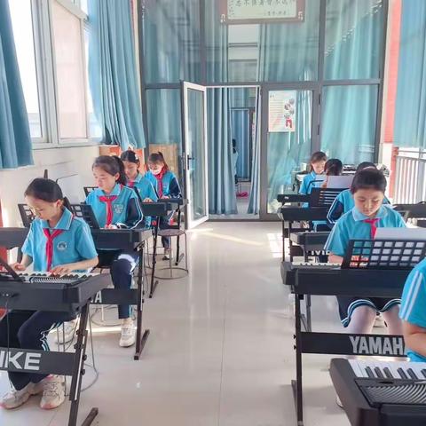 诚睦路小学电子琴社团