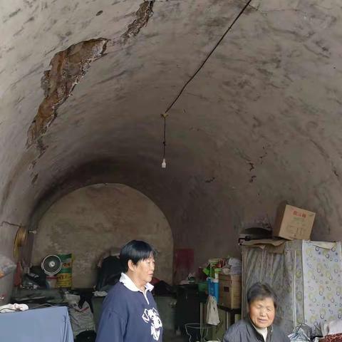 康谐社区-----加强地质灾害巡查 守护居民人身安全