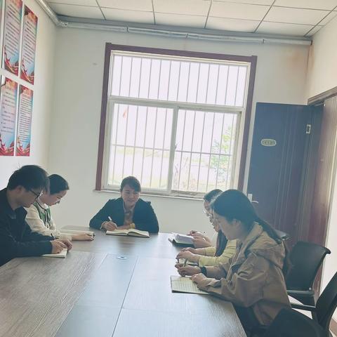 谈心讲廉    谈话促廉    净心崇廉