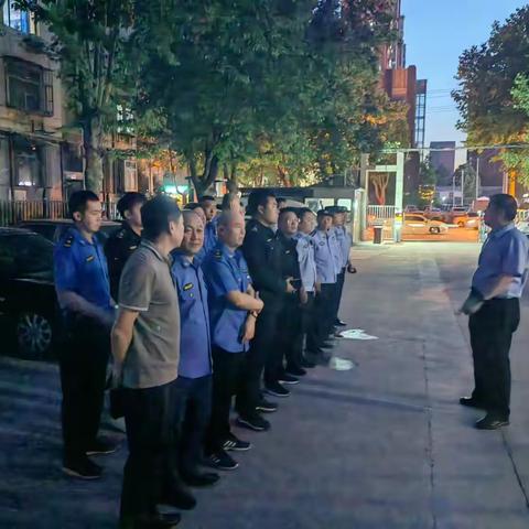 桥西城管联合相关单位对辖区占道 	经营问题进行重点整治