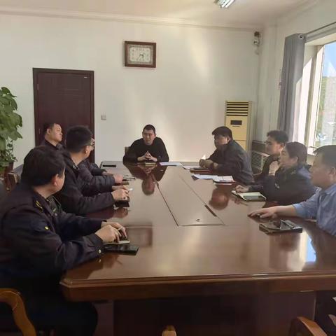 桥西区区城管局占道经营主街主路调度会