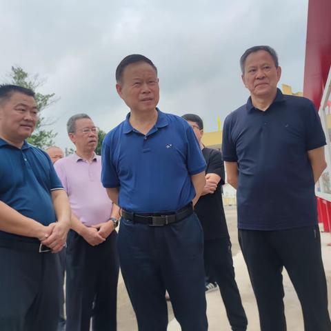 浓浓关心促成长——省关工委领导到东乡区小璜小学调研指导