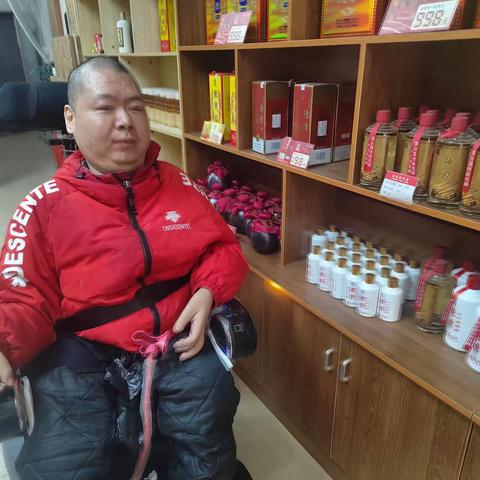 名牌老酒巜陈潭酒》，面向全国总招代理商：柯阳 电话：15359426516