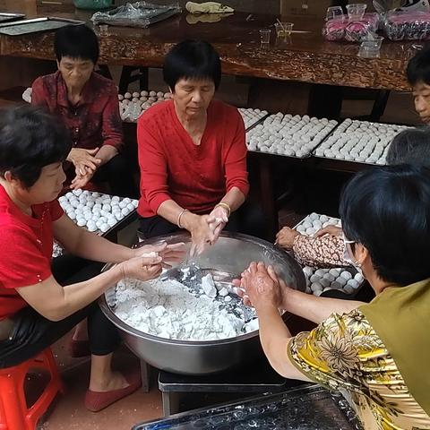 义工队活动在浦头