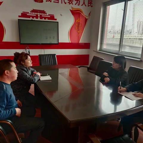 政协委员主动深入社区 推进协商议事工作