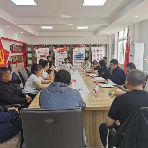 联动聚合力 共谋促发展 --彩屯街道组织代表委员开展项目调研活动