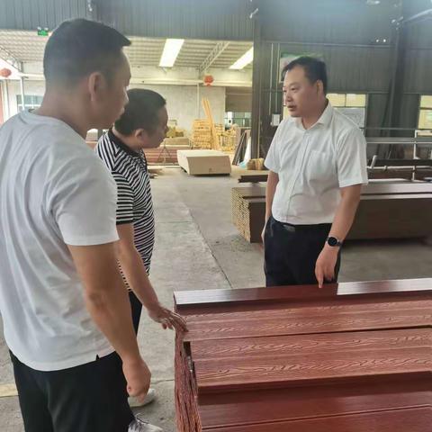 徐建平深入园区开展规上文化企业调研