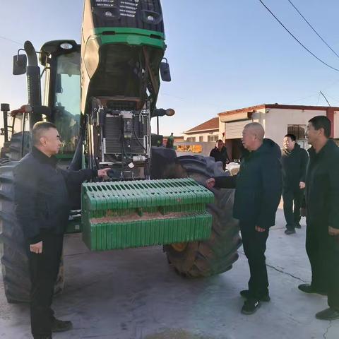 检修农机备春耕 不误农时保丰收