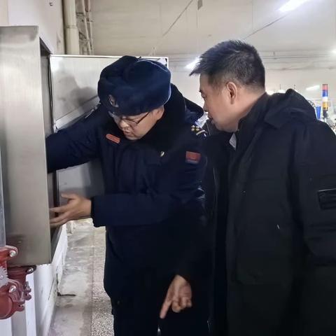 延寿县委书记张洪岐带队深入辖区重点单位开展消防安全检查