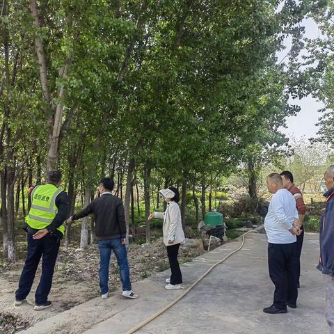 生态环境高陵分局对“一住两公”重点建设用地 农村生活污水处理站运行情况进行现场检查