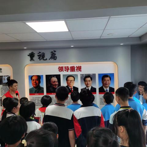 法雨润心田  温情护少年——茶花九义校学生参加资阳高新区“放飞希望  绽放微笑”法治教育活动