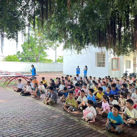 福久村开展“万名大学生进千站”暑期支教志愿服务活动