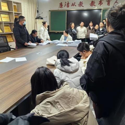 落实常规促教学 匠心赋能行致远——单县南城明德小学开展作业教案常规检查及优秀案例展评活动