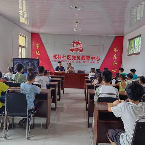 富官庄镇何家庄子小学开展暑期防溺水教育活动