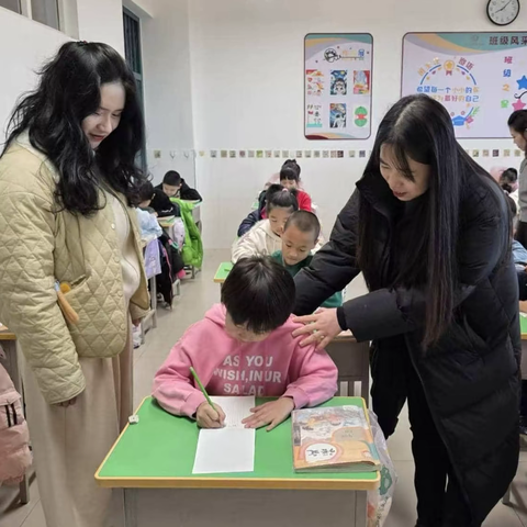 笔正身直，书写成长 ——东城领秀学校二年级书写姿势规范周纪实