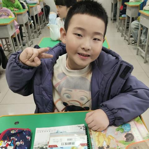 书包小管家，文具排排坐 ——东城领秀学校小学部一年组劳动教育实践活动