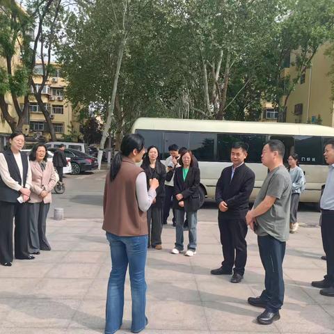 鄂尔多斯市东胜区人力资源和社会保障局走进甸柳新村街道 共探就业服务新路径