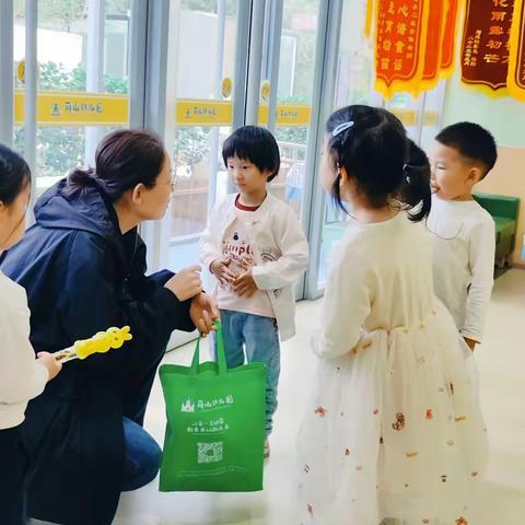 【同心文东】护“幼”前行 丨 万豪社区开展防拐骗安全教育活动