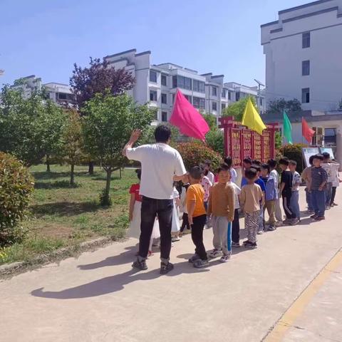 “走进小学初体验，幼小衔接促成长”——栖山镇胡楼幼儿园参观小学活动