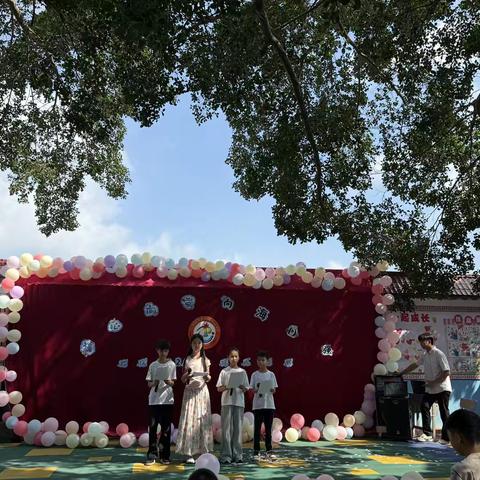 浦北县乐民镇平佳小学“六一”文艺活动：童心向党 向海图强