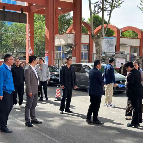 【交流共赴，行以致远】——哈密市“溯古寻今 豫哈洛阳寻古行”研学团队到洛阳市第十三高级中学参观访问