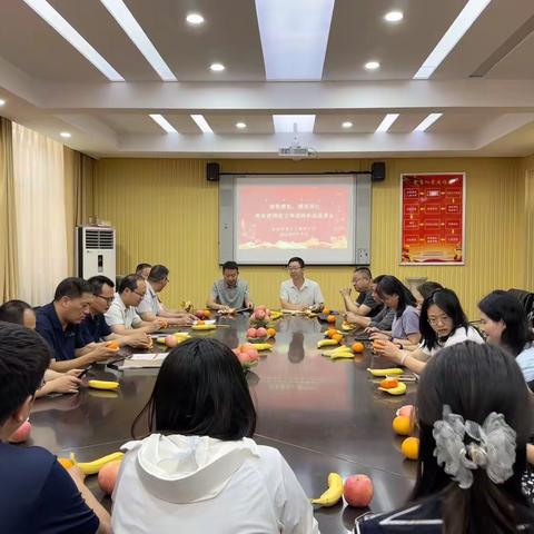 致敬耕耘，感恩同行——洛阳市第十三高级中学荣休教师欢送会活动