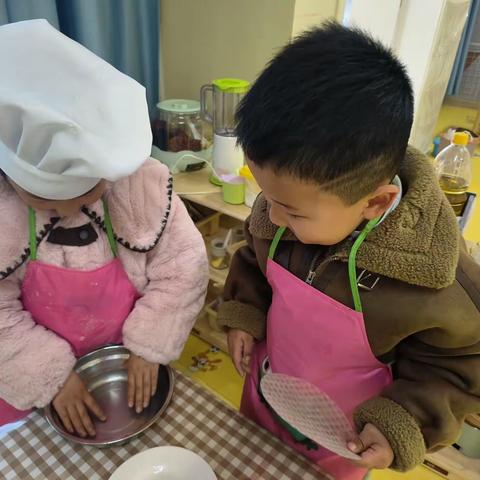 宿迁市苏宿工业园区文景阁幼儿园    中三班 《美味春卷》