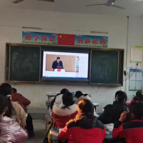 启迪智慧 播种梦想 ——明德小学“同上一堂科学课”活动纪实