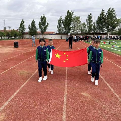 四子王旗鼎正幼儿园六一儿童节“运动童心  健康同行”亲子趣味亲子运动会“缤纷夏日 快乐六一”文艺汇演