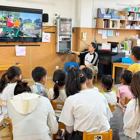 安吉县良朋中心幼儿园九月校本研修活动