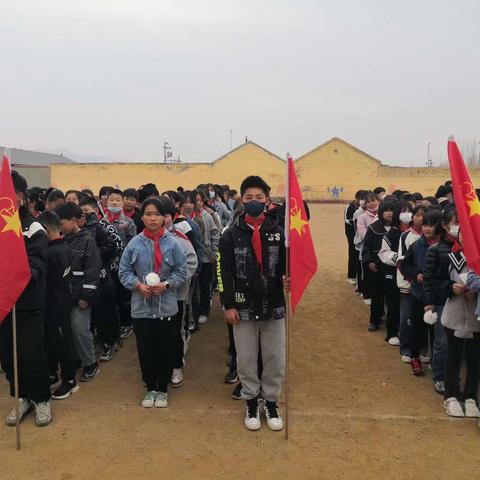 缅怀先烈，弘扬美德——徐流营小学清明节扫墓活动