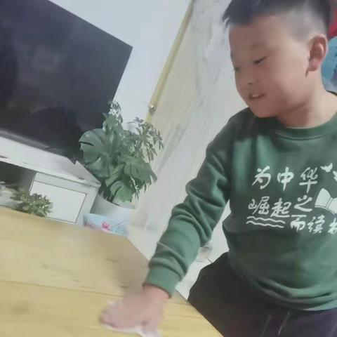 双减之下——“劳动最光荣，我是劳动小能手”梁寨小学开展社会实践活动培养孩子的动手能力