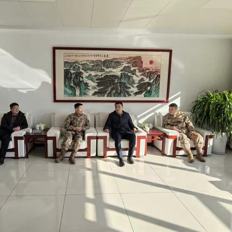 区退役军人局走访慰问区人武部