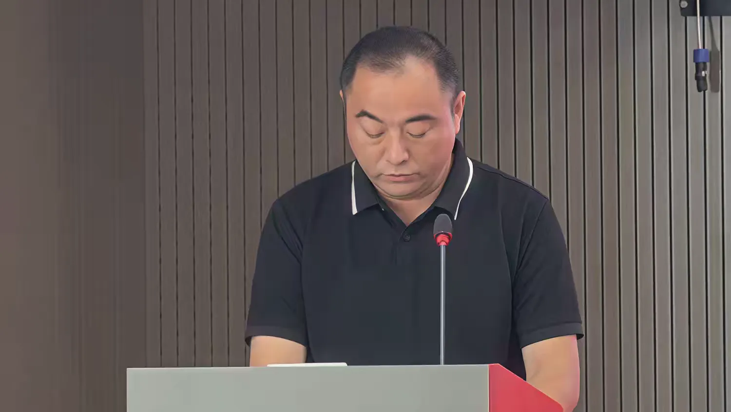 简篇-凝聚社会拥军合力 擦亮荣军服务品牌 ——历城荣军联盟授牌暨爱心企业捐赠仪式 