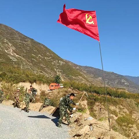 中路河保护站 开展森林防火应急道路植被恢复工作