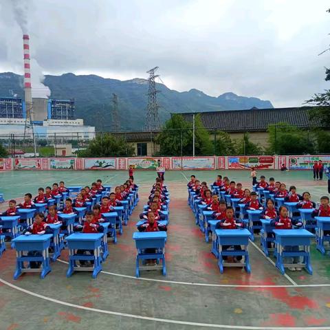 盘州市响水镇中心小学“卓而不凡，舞动风采”课前韵律操评比活动