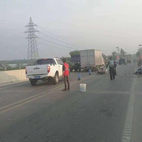 交通事故  网格员变身“指挥员”