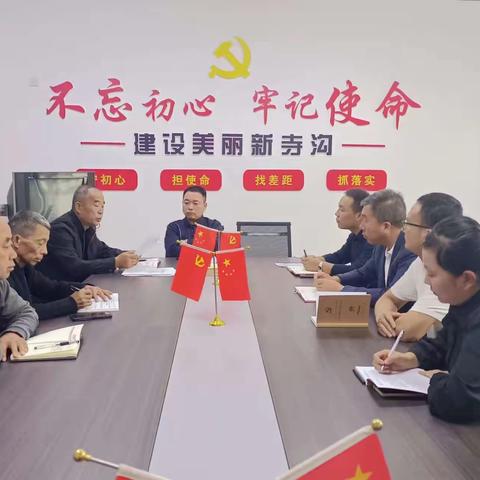 安装路灯温暖人心“点亮”群众幸福生活