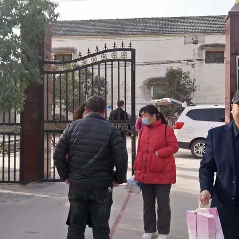 结对帮扶共发展  送教到校共成长          县实验小学到田口乡大庞小学“结对帮扶”活动