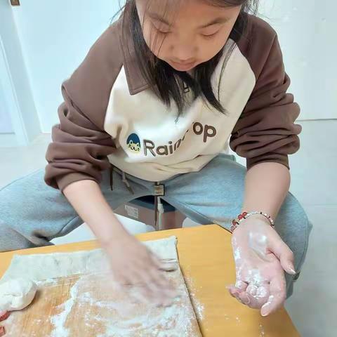 “多彩面食巧手造 中华文化我传承”记志远小学面食文化节活动