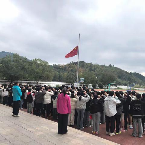 燃动冬日 青春飞扬--------记湖坊中学冬季运动会