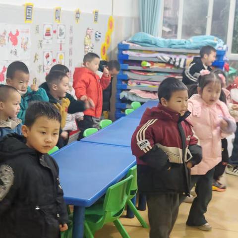 苗苗幼儿园零食分享会活动剪影