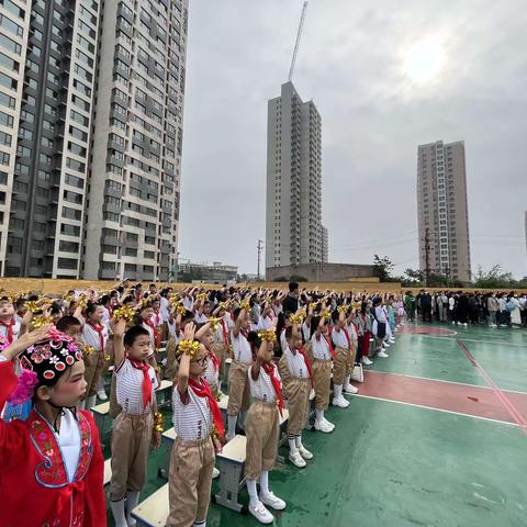 学习二十大  争做好队员——记育红小学2023年“庆六一”个性课程展演暨表彰活动