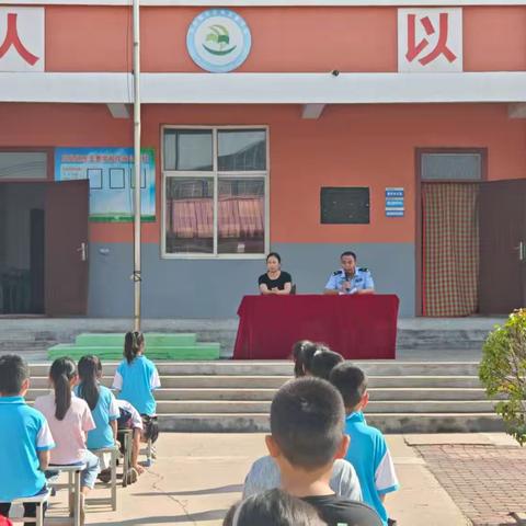 学启新程 护法未来——高臾镇东玉曹学校法治教育进校园活动