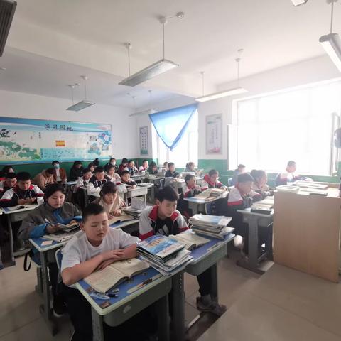 密山市太平乡中学教学开放月活动报道