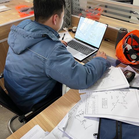 用努力书写青春！