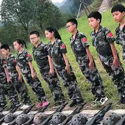 “春风十里 不如战场有你”！